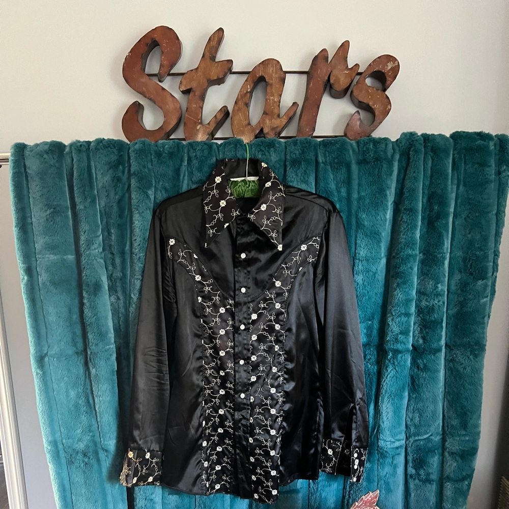 Vintage Larry Mahan Black Satin Embroidered Western Shirt ✨
